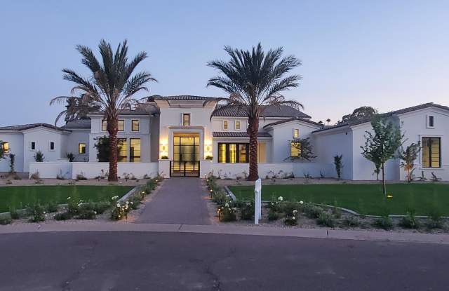 6820 E VALLEY VISTA Lane Gallery 2