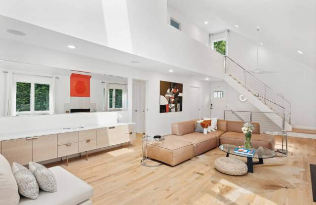 50 Terry Drive Gallery 4