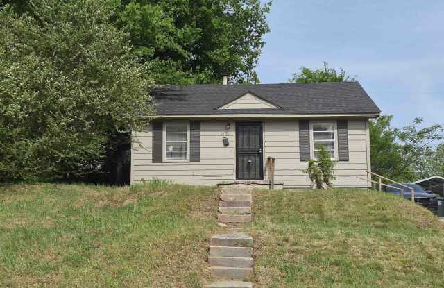 2100 RIVERSIDE Blvd photos photos
