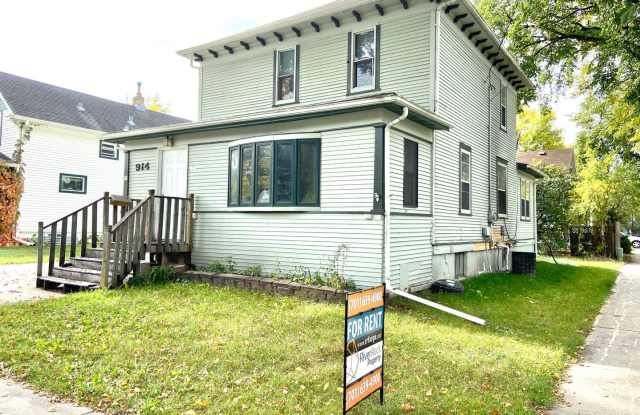 Charming 3 Bed, 2 Bath Home for Rent in North Fargo! photos photos