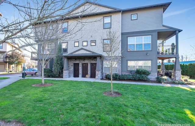 Spectacular 3BD Condo | Near Intel | Walk to MAX Station | Free High-Speed Internet | Water/Sewer/Garbage Included! photos photos