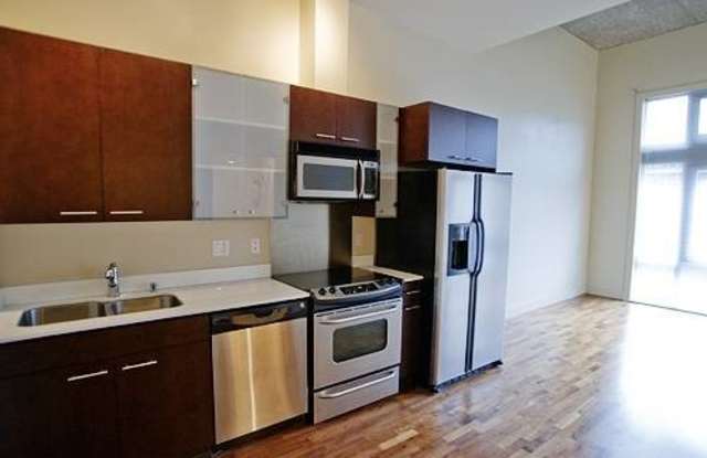 159 Denny Way Gallery 3