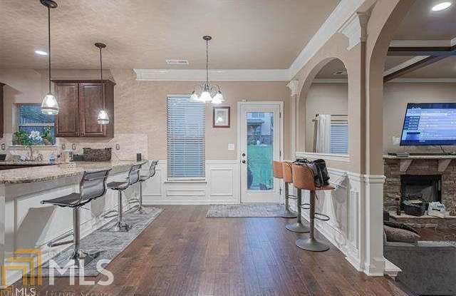 8746 Puett Dr Gallery 2