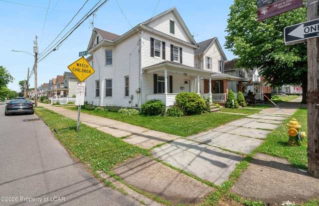 510 Montgomery Avenue Gallery 2
