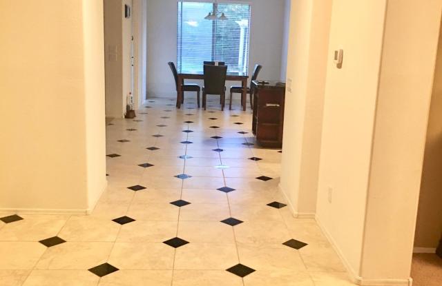 2734 E GRAND CANYON Drive Gallery 4