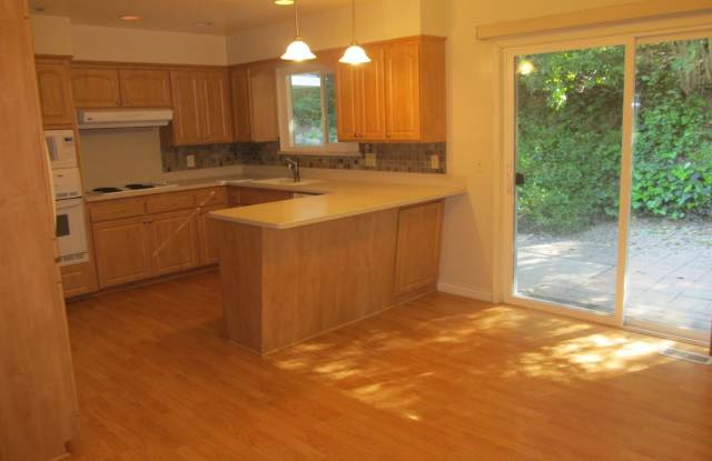 3960 Orangewood Dr Gallery 3