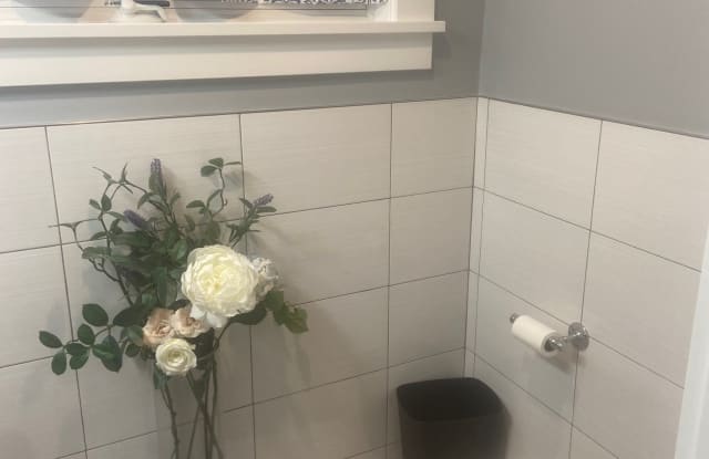 27 Livingston Avenue - 27 Livingston Avenue, White Plains, NY 10605