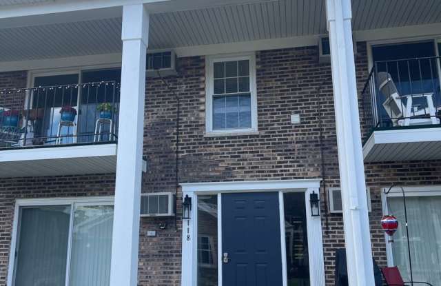 Beautifully Updated 1-Bedroom Condo! - 118 Evelyn Lane, Lake Geneva, WI 53147