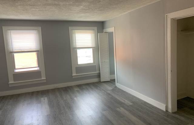 4 ASHLAND PL Gallery 2
