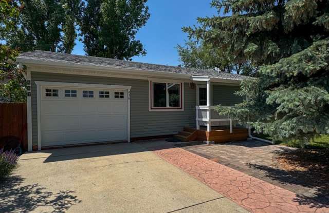 NEWLY UPDATED 2 BED/ 1 BATH SINGLE FAMILY HOME! photos photos