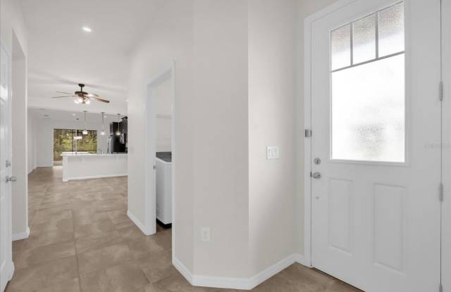 2444 VARENNA Loop Gallery 3
