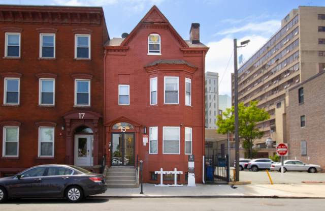 15 Fulton Street Gallery 2