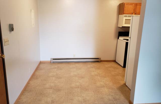 201 Center Avenue - 5 Gallery 2
