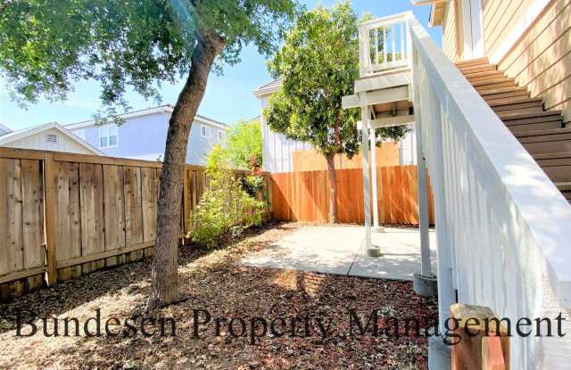 OPEN HOUSE - SUNDAY, 7/5, 11:00 - 11:45 AM - 747 Fresno Ave., Santa Rosa. photos photos