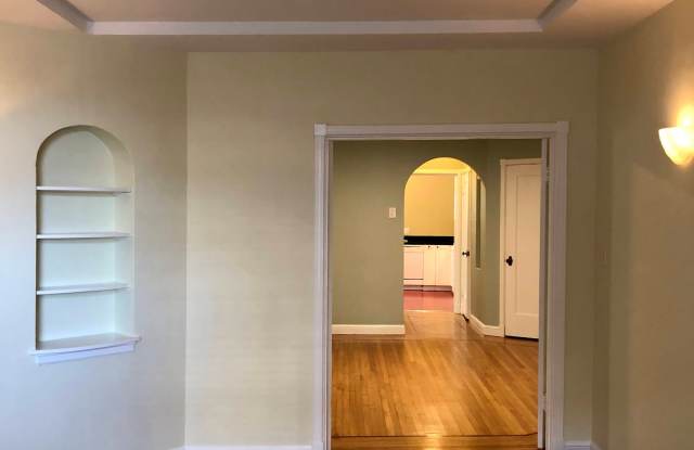 3222 Folsom Street Gallery 3