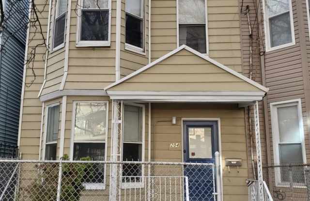 Single Family Home 3 beds 2 baths Newark photos photos