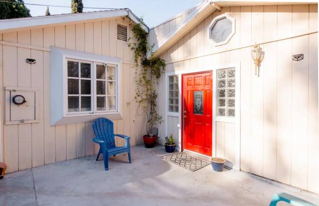 9448 Hillrose Street Gallery 4