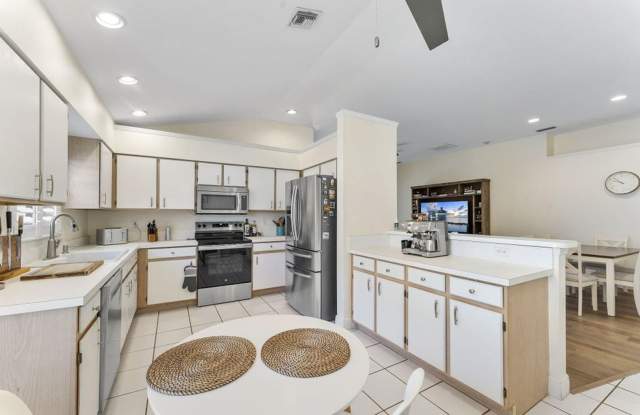 107 Meadowlands Drive, Royal Palm Beach, FL 33411 - 107 Meadowlands Drive, Royal Palm Beach, FL 33411