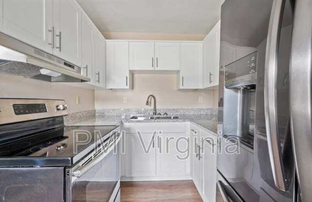 4225 Schooner Trl - 4225 Schooner Trail, Chesapeake, VA 23321