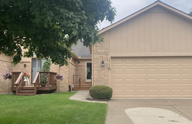 35148 White Pine photos photos