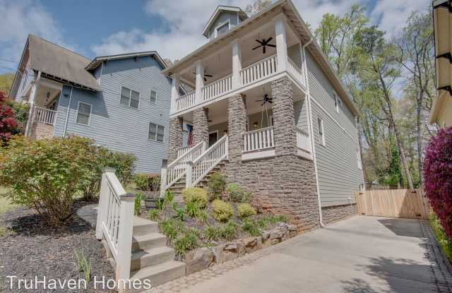 2652 White Oak Drive Gallery 2
