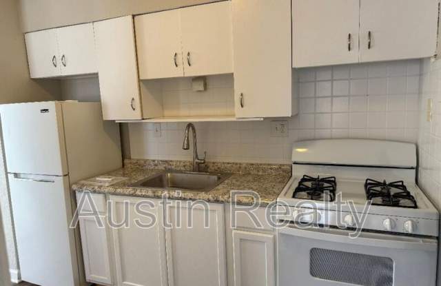 8025 Gravois Rd photos photos