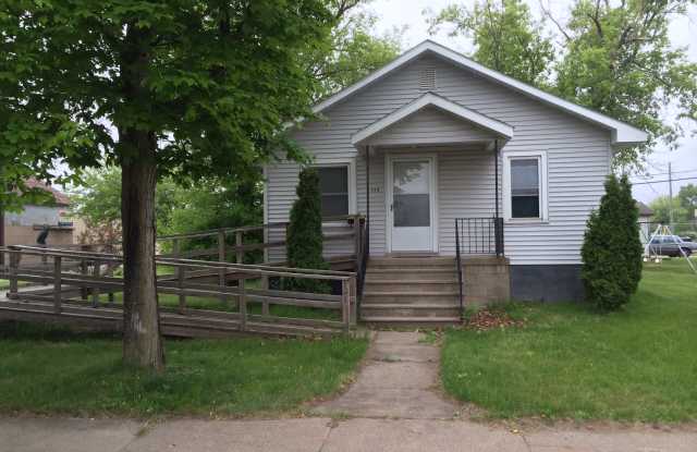 117 N 19th St - 117 North 19th Street, Escanaba, MI 49829 117 N 19th St - 117 North 19th Street, Escanaba, MI 49829