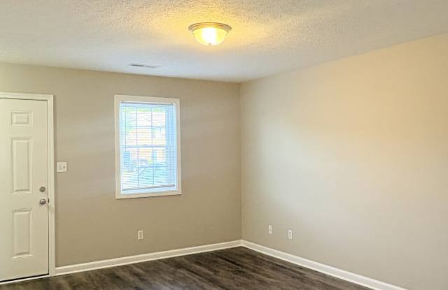 121 Hillridge Ct Gallery 2