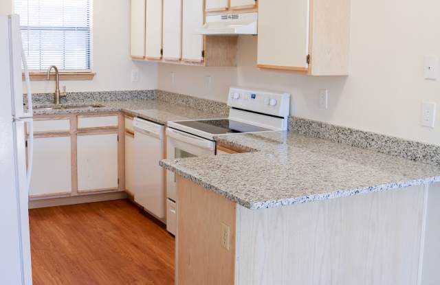 1340 Oakland Avenue photos photos