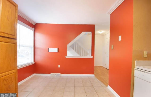 255 Northdown Dr Gallery 4