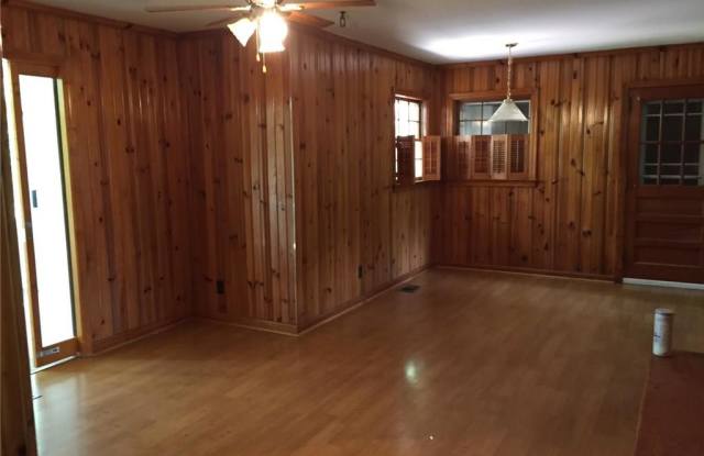 2179 Rockwood Drive SE Gallery 2
