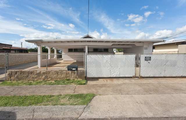 4 BD 2 BA w/ Large Driveway  Yard photos photos