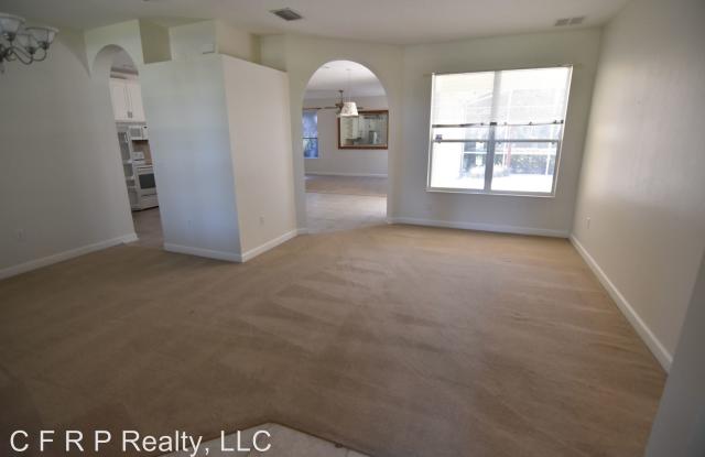 7691 Lake Angelina Dr Gallery 3