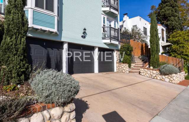 STUNNING TOWNHOME 2 BED 2.5 BATH 2 CAR GARAGE NORTH PARK/HILLCRES Gallery 3