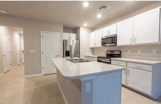 15481 Wildflower CIR Gallery 3
