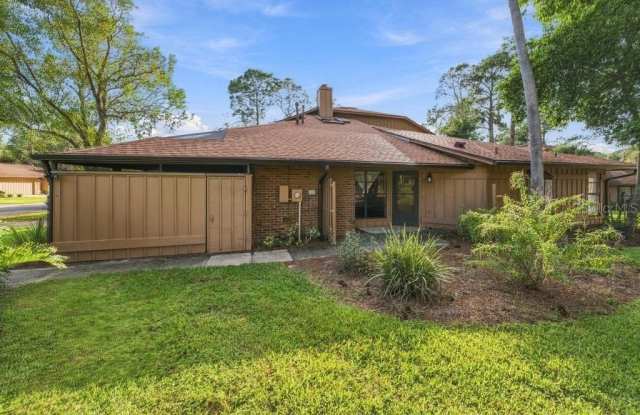225 HERON BAY Circle Gallery 3