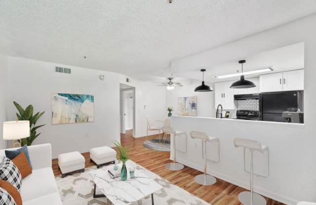 Palomar Apartment Homes Gallery 2