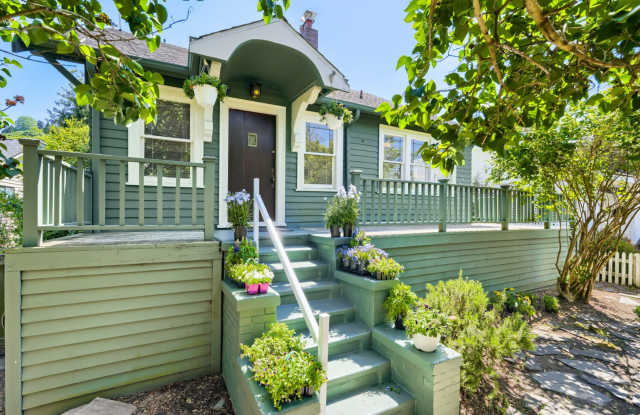 West Seattle Home photos photos