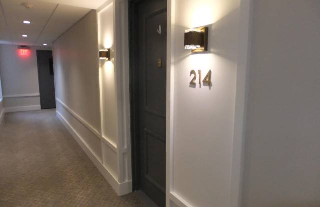 1640 OAKWOOD Drive Gallery 2