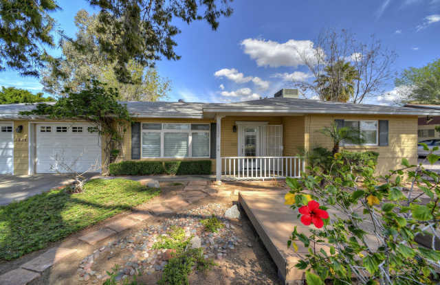 1838 E MEADOWBROOK Avenue Gallery 2