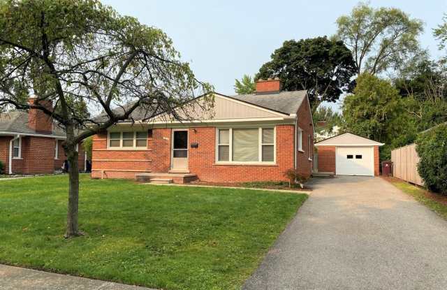 1510 Woodland Drive photos photos