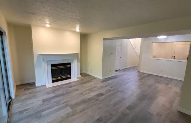 11539 Hidden Bay Gallery 2