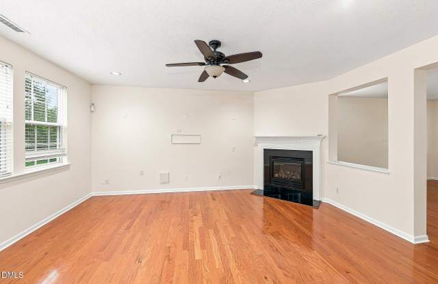 1150 Brookhill Way Gallery 4