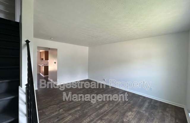 957 Taylorsview Dr photos photos