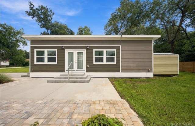 9306 E Sycamore Place Gallery 2