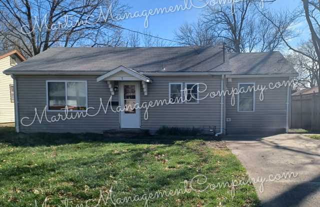 1711 South Warren Avenue Gallery 1