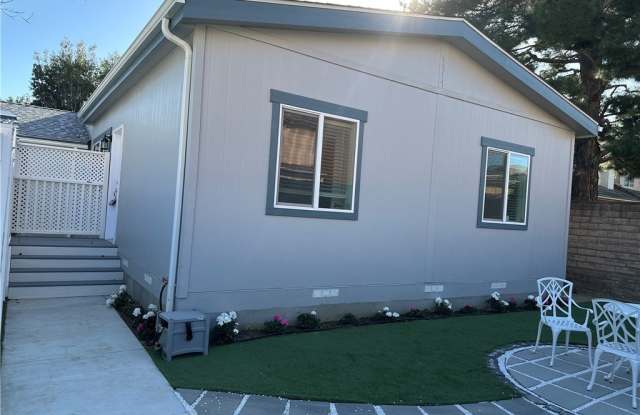 7317 Kelvin Avenue - 7317 Kelvin Avenue, Los Angeles, CA 91306