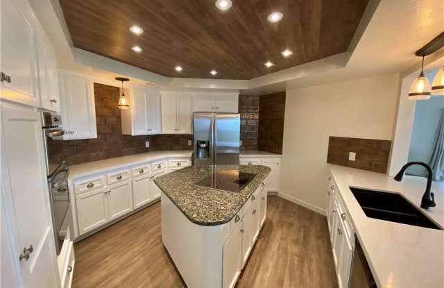 2400 Skyline Drive Gallery 4