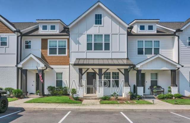 2527 Hanford Ave - 2527 Hanford Avenue, Nashville, TN 37138