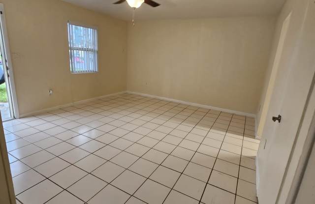 21299 Coulton Avenue Gallery 4